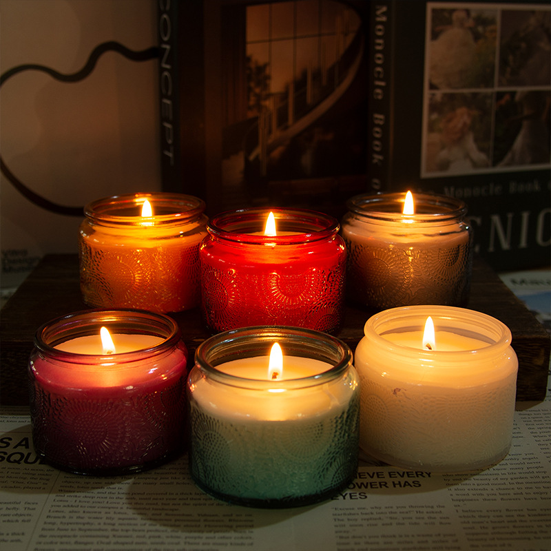 Vela aromática de soja con diseño de seis colores y logotipo personalizado, venta directa de fábrica, recuerdo romántico con fragancia.
