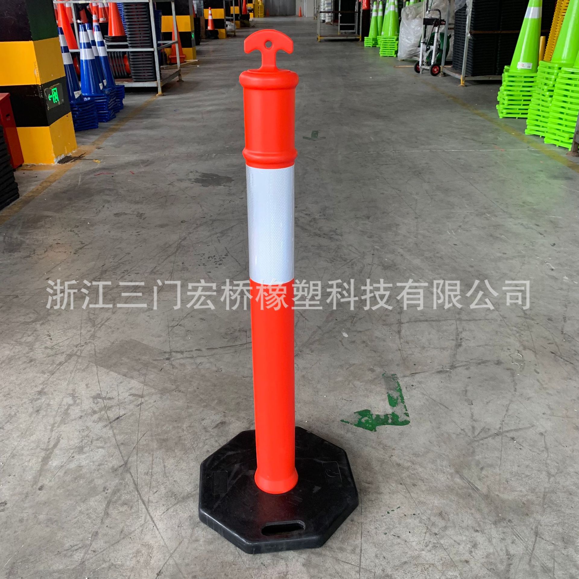 三门宏桥1米1高弹力柱诱导柱警示柱