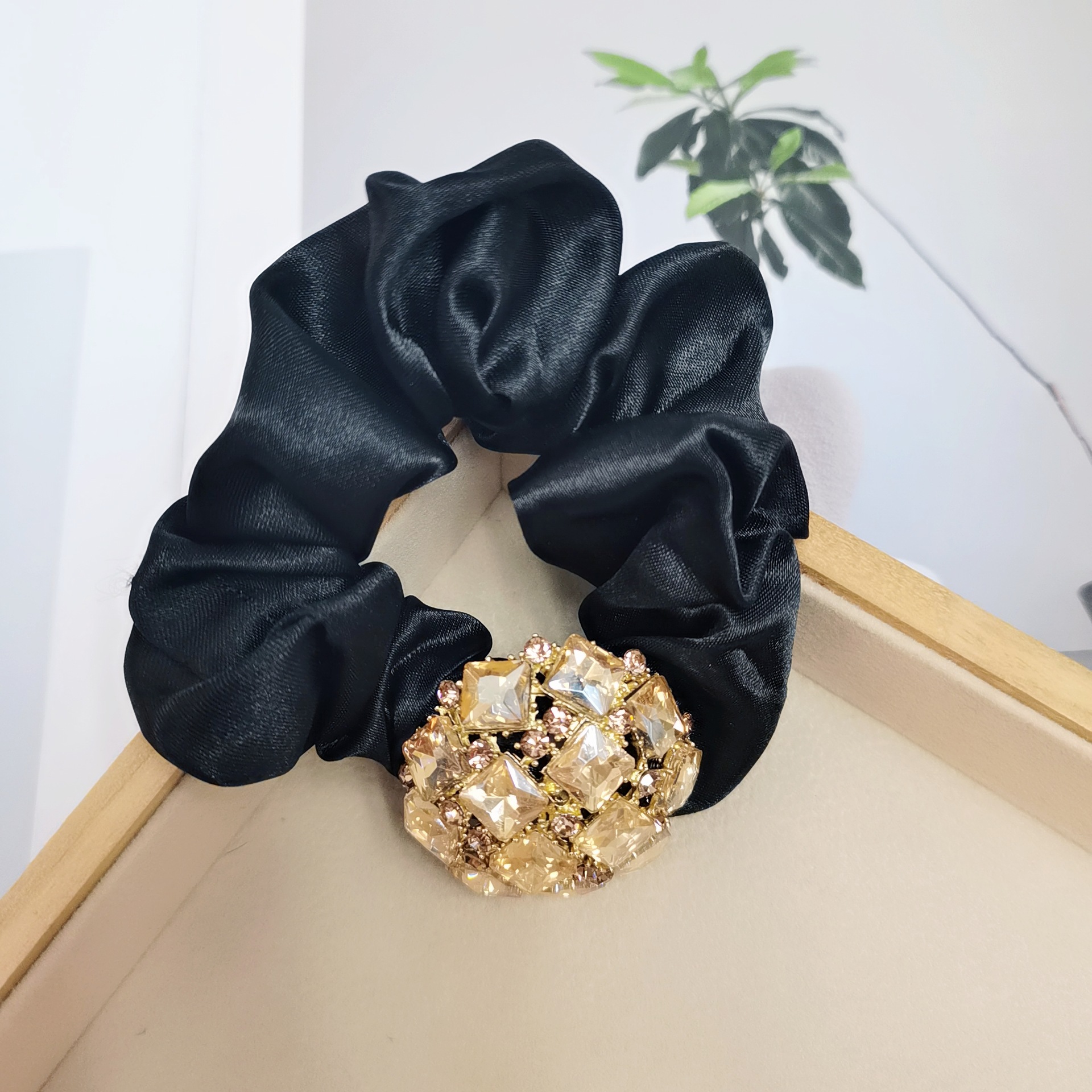 Korean High-End Fabric Scrunchie Luxury Sparkling Diamond Half-Sphere Hair Tie Bun Ponytail Holder_voghion.com
