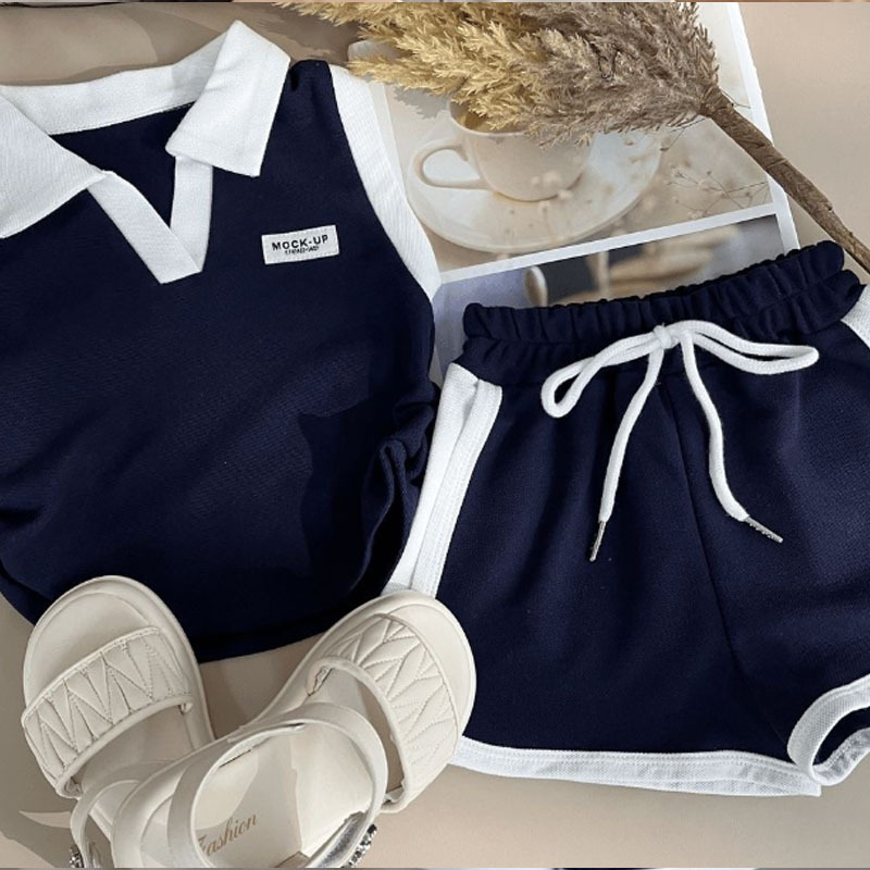 소녀 여름 새 세트 어린이 민소매 폴로 셔츠 세련된 투피스 캐주얼 세트 28075