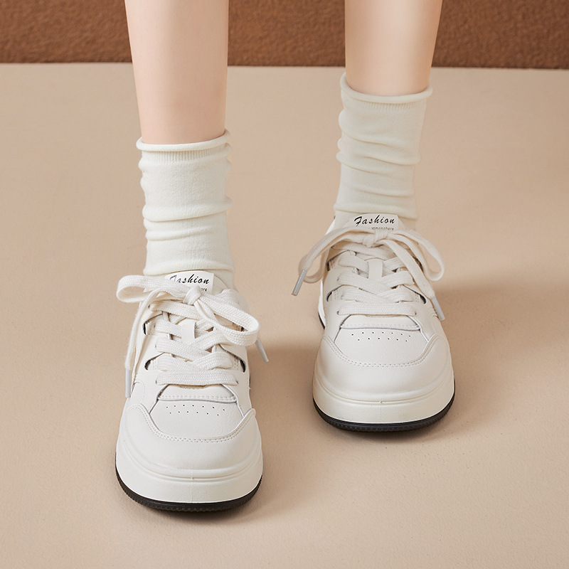 Augu Shi Deng zapatos blancos para mujeres 2025 nuevo suela suave de primavera con falda de zapatos de skate casuales de suela plana de moda