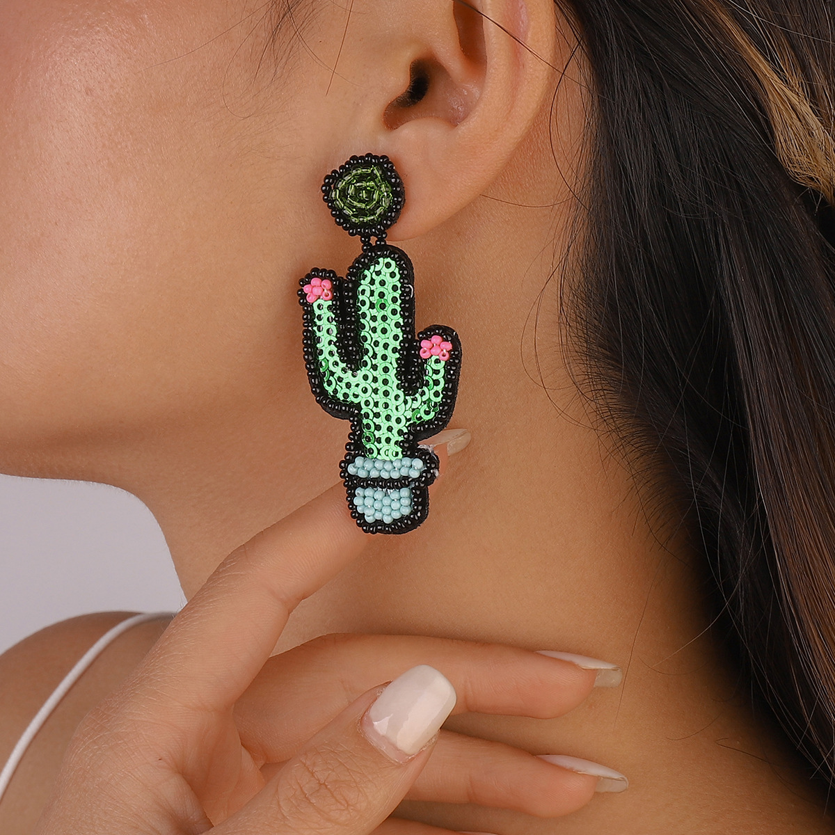 Fashion Bohemian Ethnic Style Cactus Beaded Sequins Vintage Geometry Earrings display picture 2