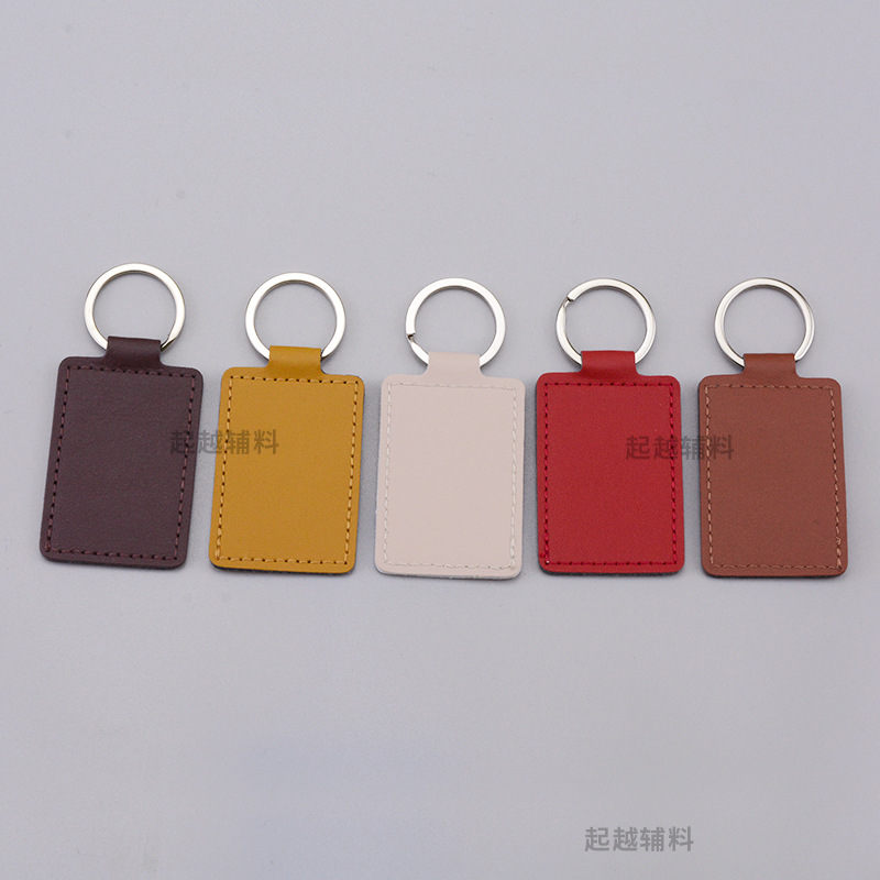 Keychain de cuero puede personalizar etiqueta de cuero PU logotipo de ropa accesorios llaveros etiqueta de cuero de moda personalizada