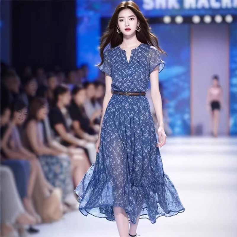 French-Style Elegant Retro Floral Long Dress, Stunning and Slimming Blue Chiffon Dress for Women, New Summer Vacation Dress French-Style Elegant Retro Floral Long Dress, Stunning and Slimming Blue Chiffon Dress for Women, New Summer Vacation Dress