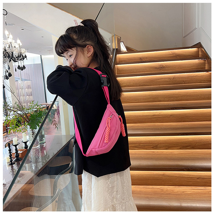 Andralyn Solid Color Minimalist Korean Casual Chest Bag for Spring and Summer New Trendy Instagram Single Shoulder Crossbody Outdoor Bag_voghion.com