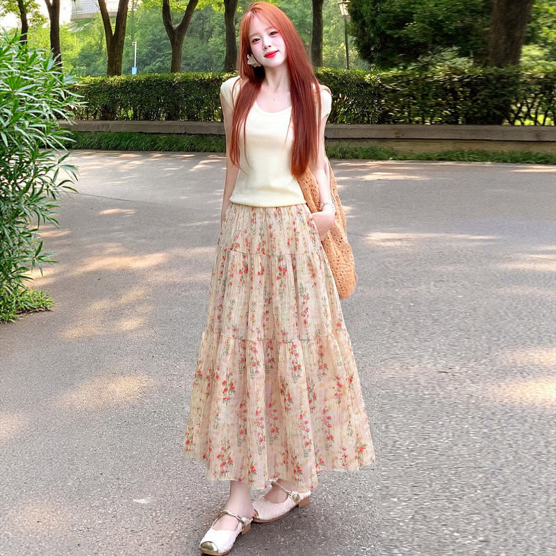 Korean-Style Floral Half-Skirt for Women, Summer 2026 New High-Waisted Slimming Elegant Plus-Size A-Line Flared Skirt
