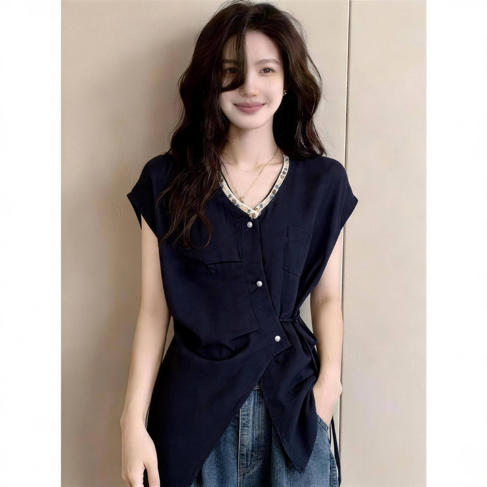 Áo sơ mi ngắn tay nữ dây buộc cổ điệu đà, phong cách nhẹ nhàng, thiết kế thanh lịch tôn dáng — Xanh lông mòng đen chi tiết 2
