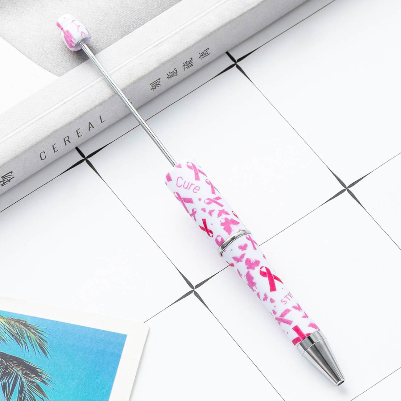 Pluma de cuentas de plástico bricolaje creativo hecho a mano estampado de leopardo pluma floral de cuentas de vaca impresión al por mayor nueva pluma de cuentas de plástico