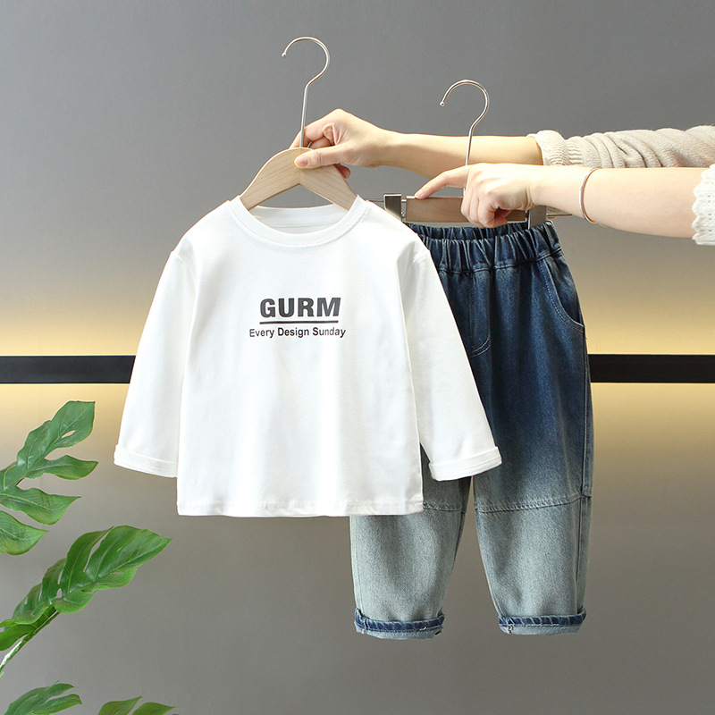 7713 Traje de niño Primavera y otoño 2025 Nuevo estilo Traje de niños guapos Ropa de moda Traje de tres piezas de primavera para bebés