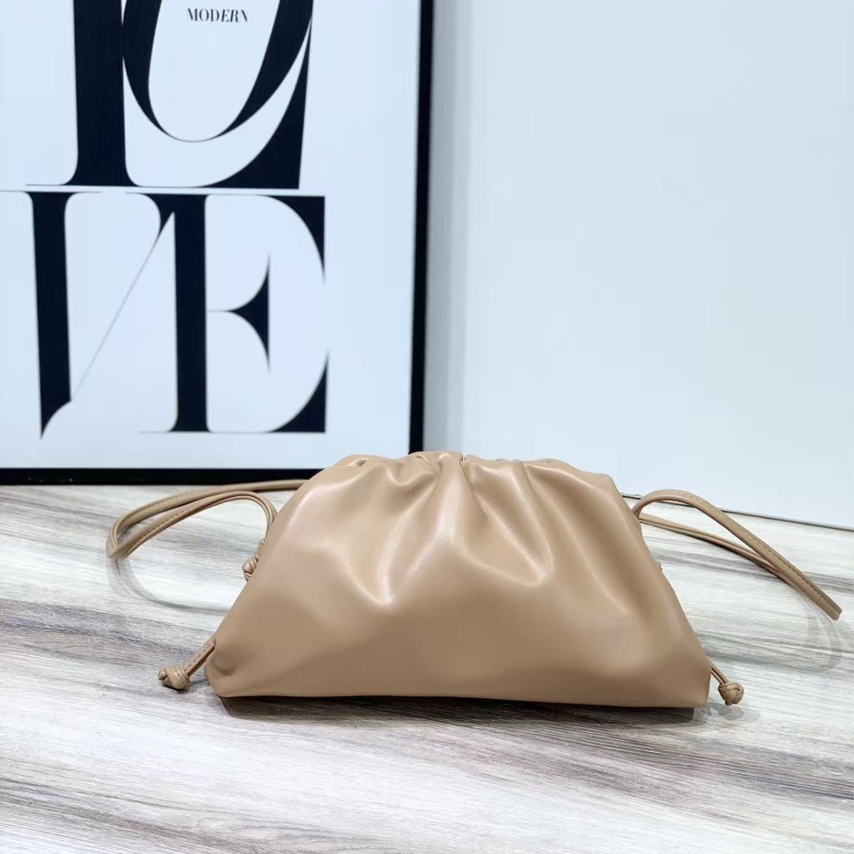 Elegant Pleated Cloud Dumpling Shoulder Bag For Women Handbag_voghion.com