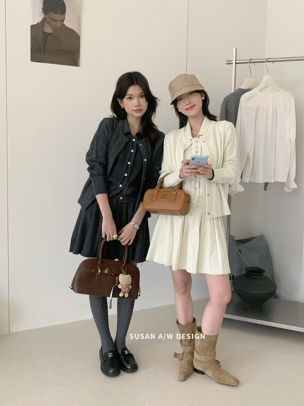 苏珊 2025早秋季高腰A字短款半身裙子+针织开衫外套三件套装27026|undefined