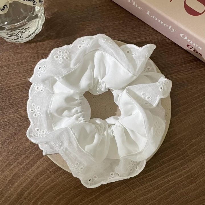 49#White lace trim with floral appliqué, four layers, approximately 17cm