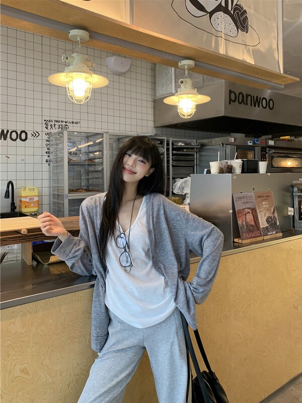 休闲运动套装灰色开衫外套V领T恤上衣女秋季灰色长裤微喇裤三件套|undefined