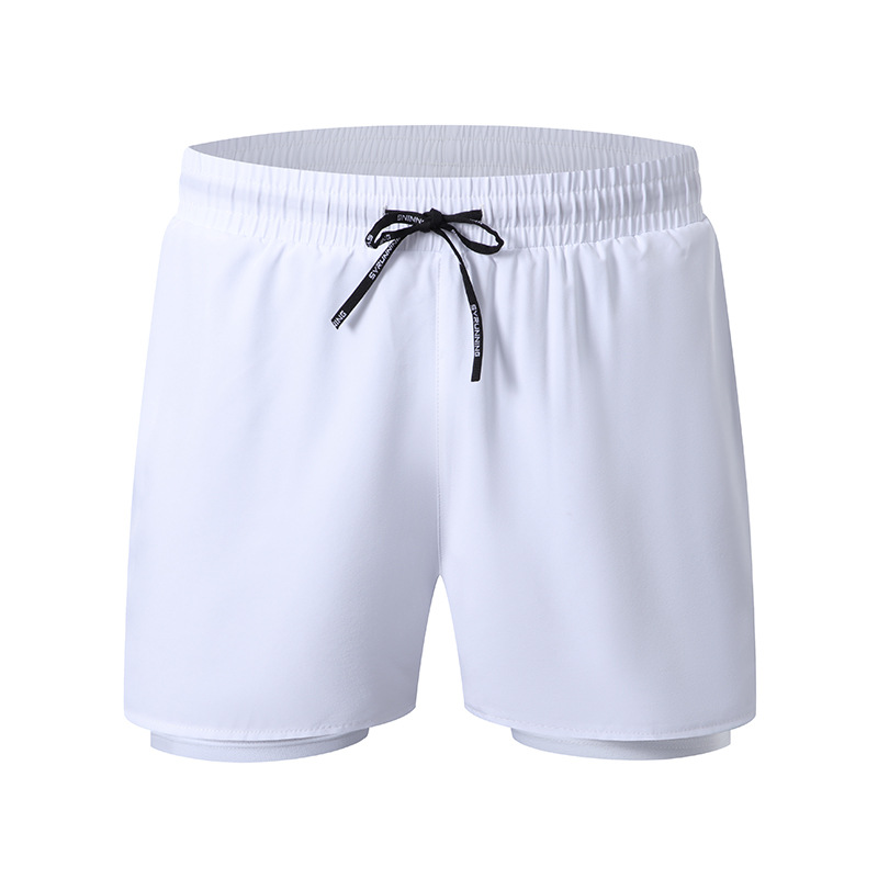Maratón deportivo de verano para hombres corriendo pantalones cortos de secado rápido forro de doble capa para la piel entrenamiento fitness pantalones de tres puntos en stock