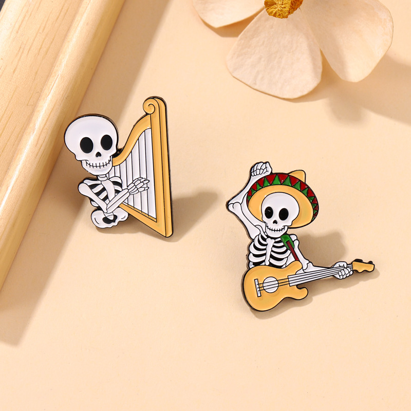 Funny Fashion Skull Alloy Plating Unisex Brooches display picture 7