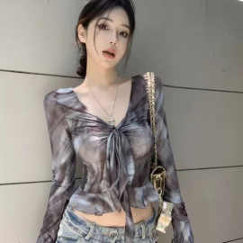 夏季衬衫女装V领扭结扎染网纱长袖T恤设计感潮流上衣跨境批发