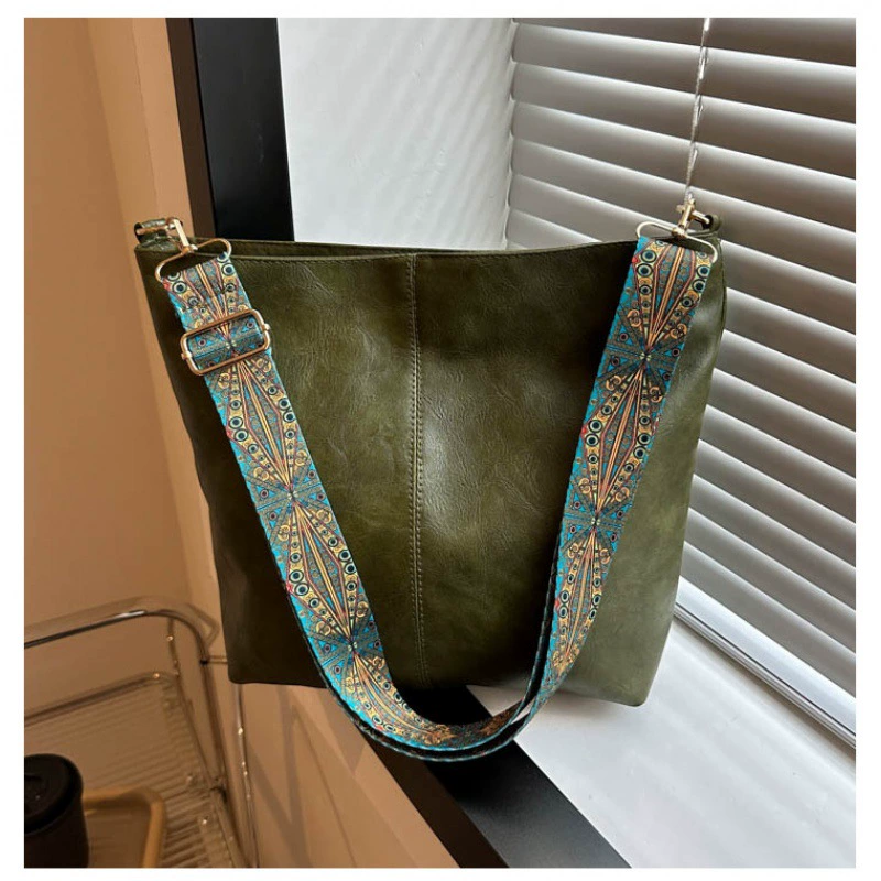 One-Shoulder Bag, Summer Fashion Spacious Shoulder Bag, Faux Leather, Adjustable Strap