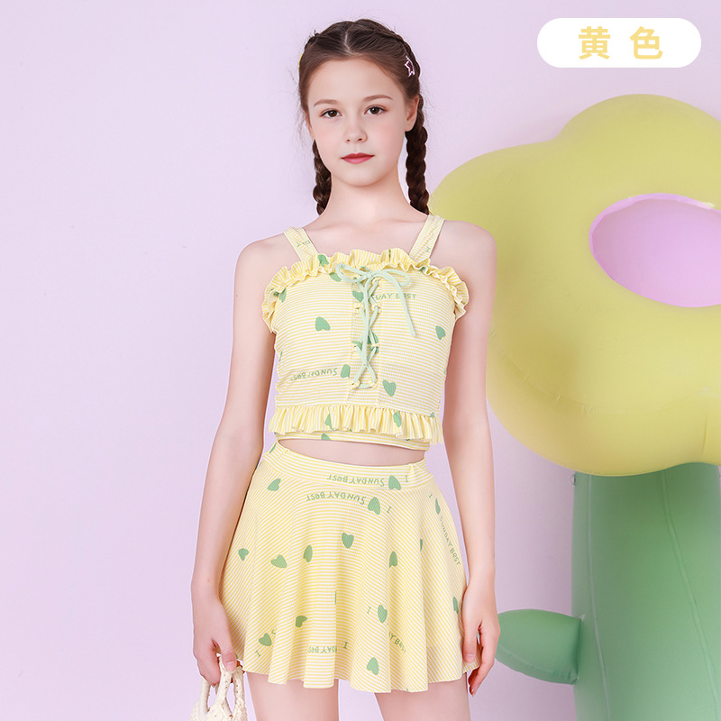 Traje de baño para niños, falda dividida para niñas de moda, entrenamiento de natación para niñas, almohadilla para el pecho, protección solar junto al mar, traje de baño para niños de mediana edad