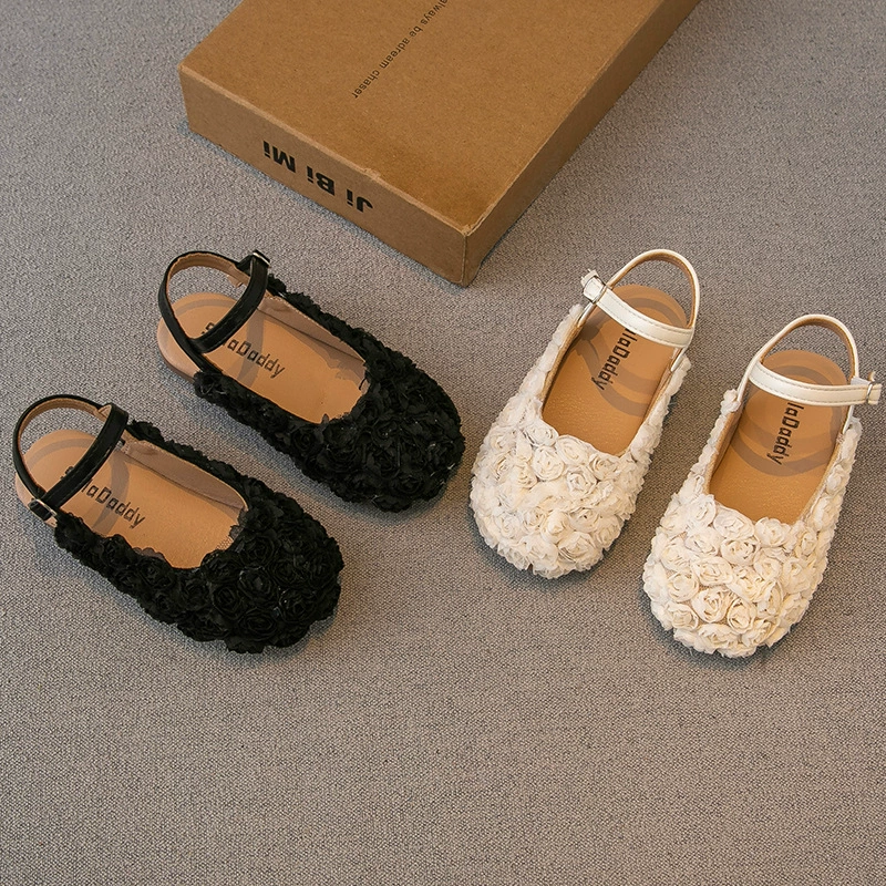 Детские сандалии 2024 Летние корейские девушки кружевные цветы принцесса круглая голова полпакета одиночных туфель