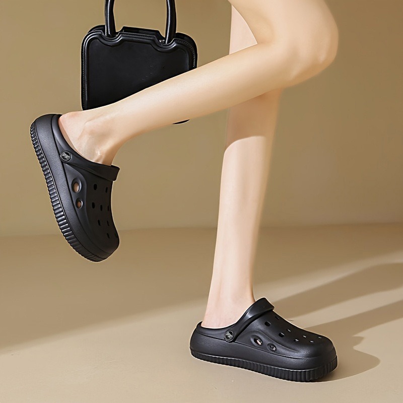 국경 간 구멍 신발 여성 여름 새 해변 신발 세련된 겉옷 샌들 및 슬리퍼 커플을위한 간단한 구멍 신발 샌들