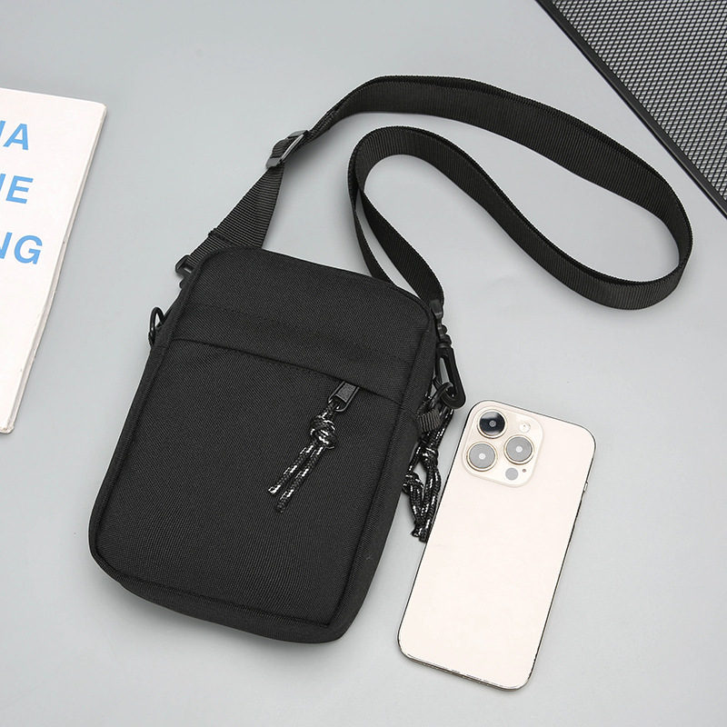 Mini bolso pequeño para hombre, bolso de mensajero de un solo hombro, bolso para teléfono móvil en el pecho, marca de moda casual, mochila deportiva ligera, bolso pequeño