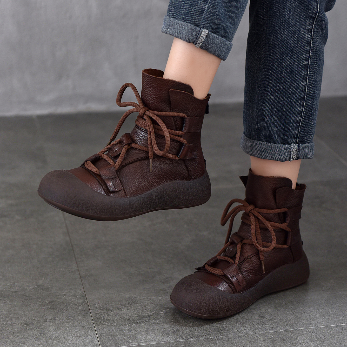 Retro Casual Toe-Toe Lace-Up Short Boots Genuine Leather Women's Boots 2025 Autumn and Winter New First-Layer Cowhide Short Boots Boots