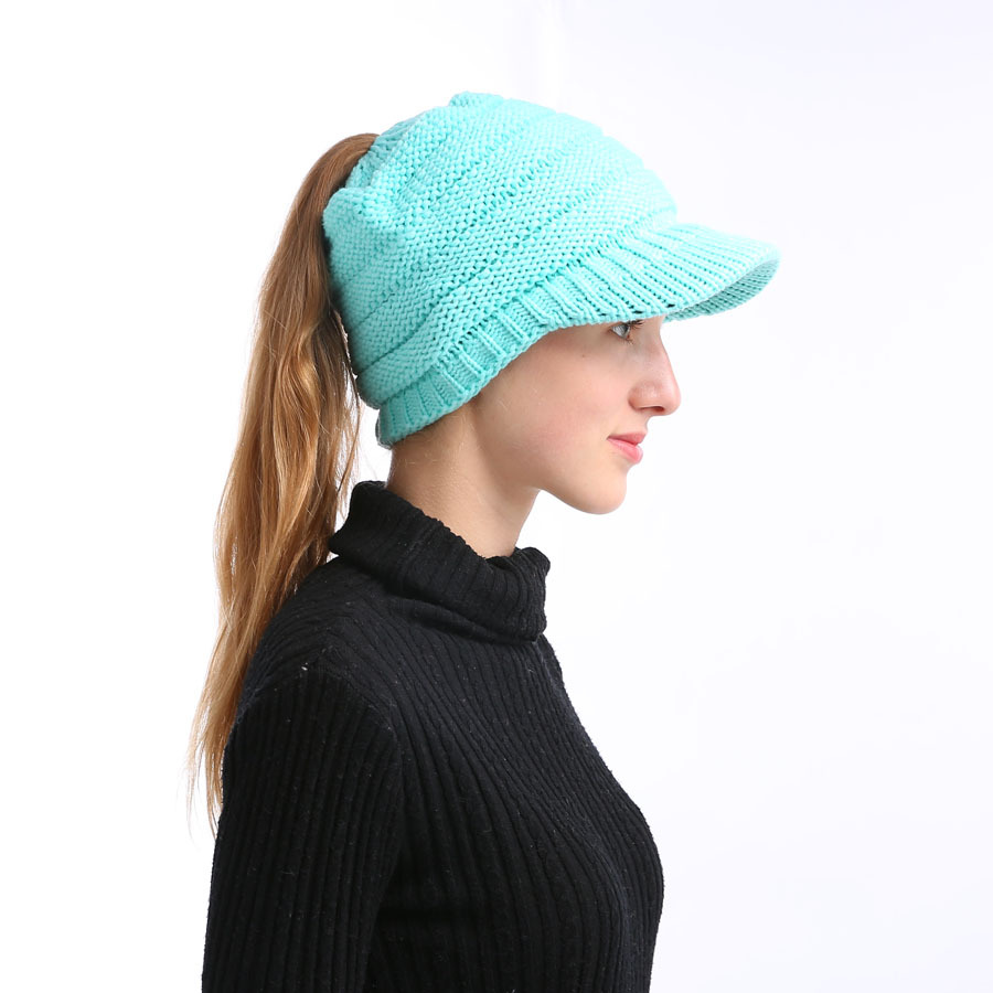 Klassische europäische und amerikanische Strickmütze, warme Strickmütze, Damen-Strickmütze mit offenem Himmel, Pferdeschwanz-Strickmütze, Entenschnabel-Wintermütze für Wärme – Detail 25