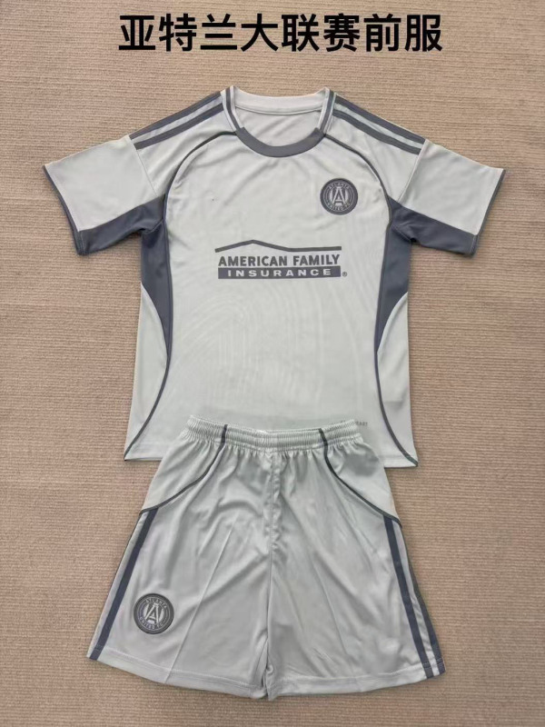 2526 子供服 大人用 半袖 AC アストン・ヴィラ ベンフィカ リオン M シティ ビルバオ サッカーユニフォーム スーツ|undefined
