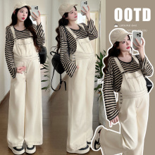 孕妇装秋季新款韩版休闲牛仔背带裤+条纹上衣宽松显瘦潮妈套装女