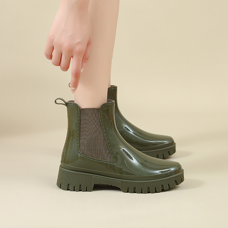 クロスボーダーのチェルシーの厚い底の雨靴の女性の新型のゴムバンドのファッションの外は防水の滑り止めの靴の新型の雨靴の女性を着ます。|undefined
