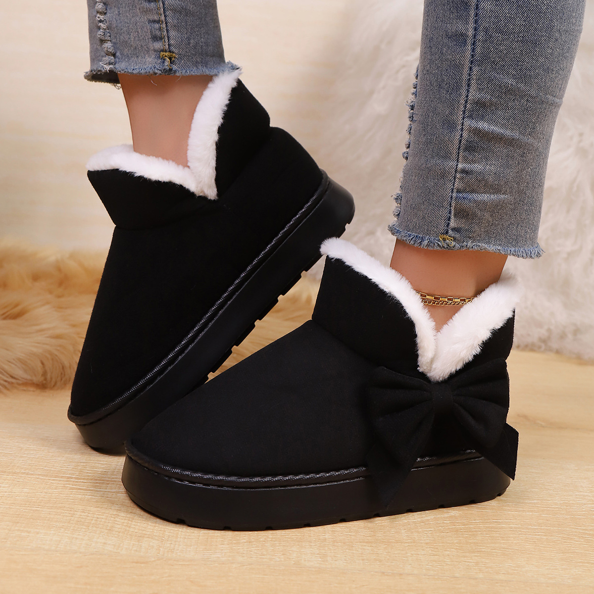 Nuevas zapatillas de algodón transfronterizas para el hogar de Amazon para mantener cálidas y gruesas parejas simples de otoño y invierno y medio paquete interior con muebles domésticos