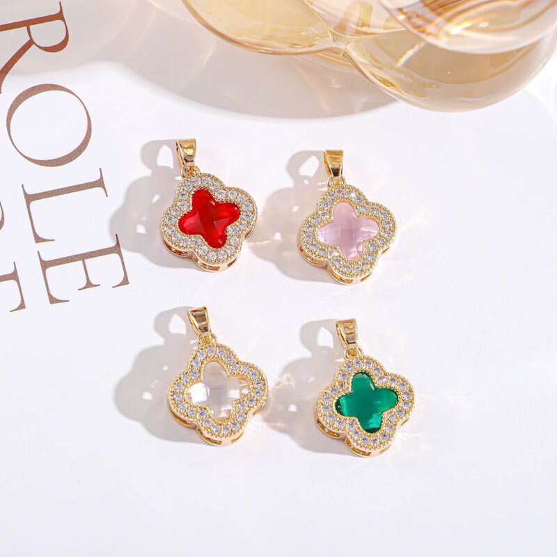Cross-border color-preserving inlaid zircon Clover pendant necklace Women's Light luxury earrings bracelet pendant sweater chain jewelry accessories Cross-border color-preserving inlaid zircon Clover pendant necklace Women's Light luxury earrings bracelet pendant sweater chain jewelry accessories