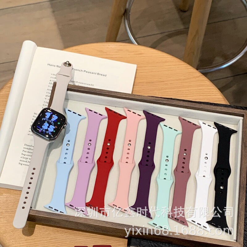 Beveled Edge Slim-Fit Reverse Buckle Silicone Strap Suitable for Apple Watch 10 11 iWatch Ultra Beveled Wristband Beveled Edge Slim-Fit Reverse Buckle Silicone Strap Suitable for Apple Watch 10 11 iWatch Ultra Beveled Wristband
