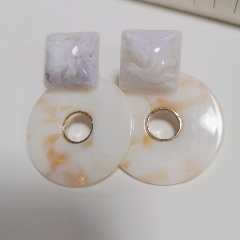 13g Weight No Inlaid Inlay Material Earrings Classification Business, Party, Birthday, Festival Occasion Geometric Pattern Women'S Gender Fashion Style White, Pink, Purple, Yellow Color Clashing Color Geometric Circle Resin Earrings Wholesale Nihaojewelry 2