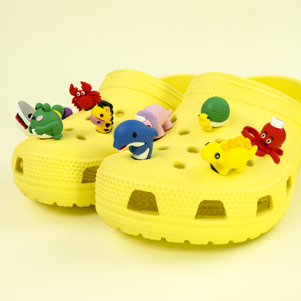 国境を越えた新型立体3d靴花靴バックル穴靴アクセサリー動物かわいい装飾バックルPVCガーデン靴アクセサリー