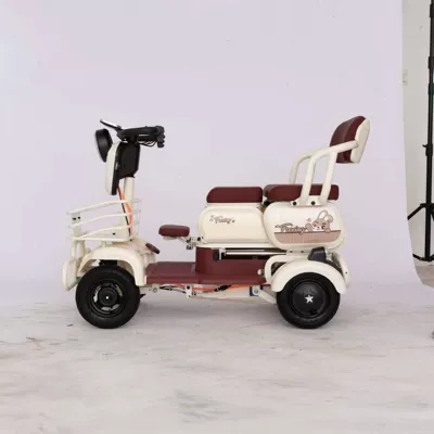Moren Xiang – Auto Parts and Accessories Four-Wheel Vehicle