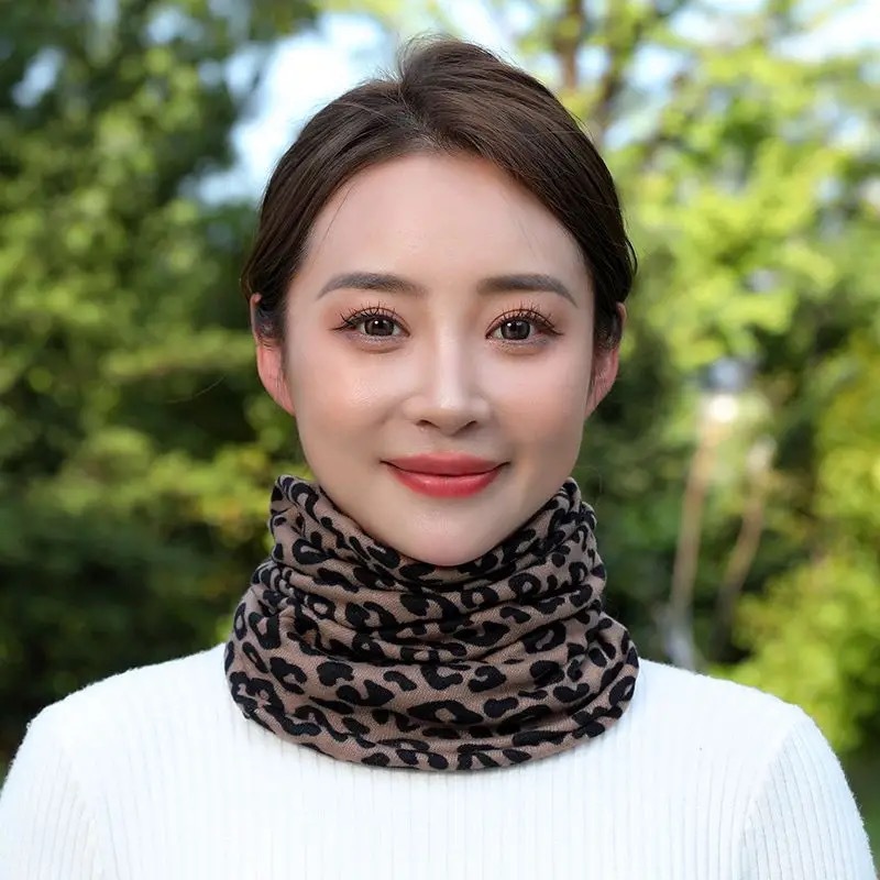 防寒保温百変マフラーの頭と秋冬の山の帽子はカシミヤの二重の多機能の頭巾の男女のねじれの帽子をまねます。|undefined