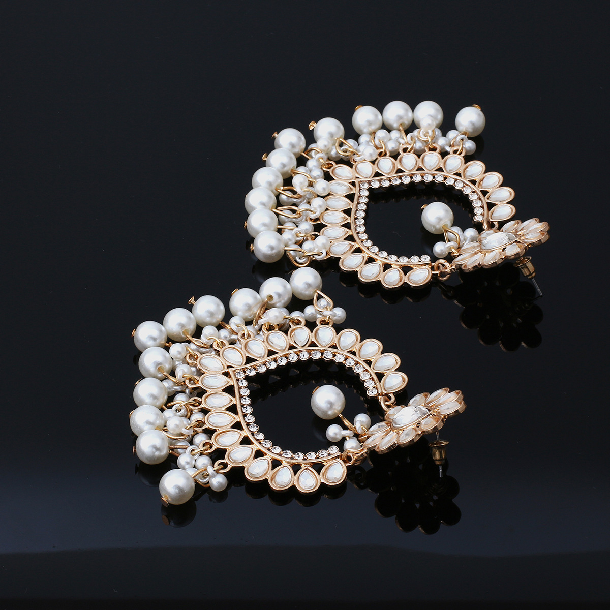 Water Droplets Pattern Women'S Gender Elegant Ethnic Style Water Droplets Imitation Pearl Alloy Inlay Rhinestones Women's Chandelier Earrings