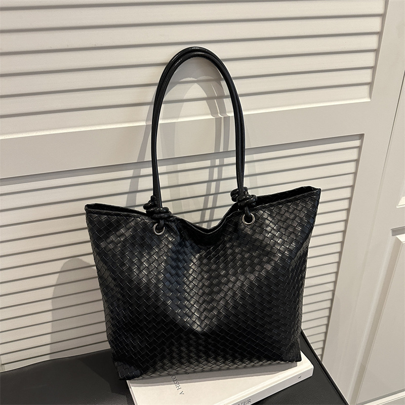 Niche Large-Capacity Hand-Woven Bag 2025 New High-End Satchel Tote Bag Work Clothing Casual Shoulder Bag