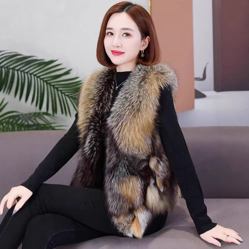 2025 Autumn/Winter Fox Fur Vest for Women, Short Slim Fit Fur Coat, Trendy Fur Vest Jacket