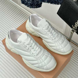 2024秋季新款时尚菱格休闲运动鞋女士厚底增高松糕系带小白鞋女