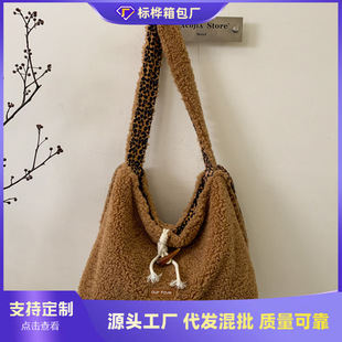 �羳�ﶬ���yƴ�Ӄ��ð�ë�q�͹�б����n��������μ��ͨ�ڰ�