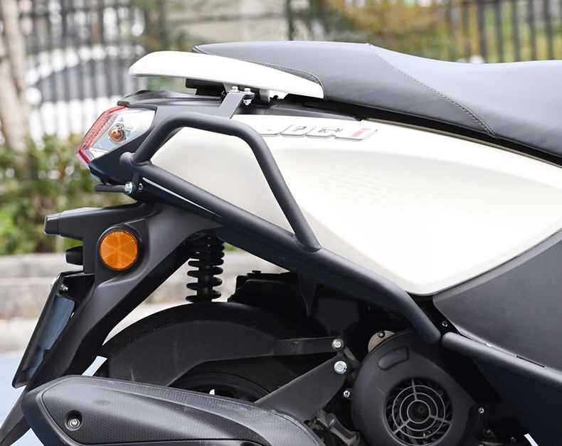 Suitable for Yamaha Qiaoge I125 Bumper with Spotlight Frame Scooter Bumper Front and Rear Fully Surrounded Protective Bumper