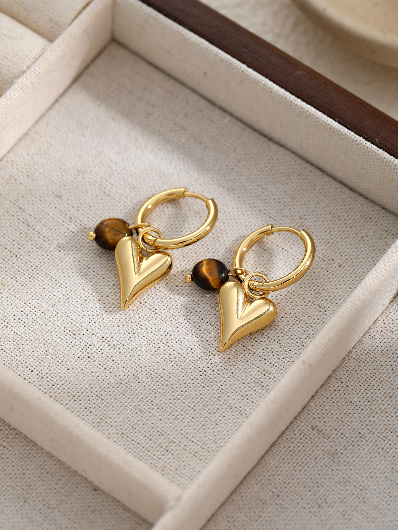 Casual, Daily Occasion 1 Pair Simple Style Heart Shape Plating Titanium Steel Drop Earrings