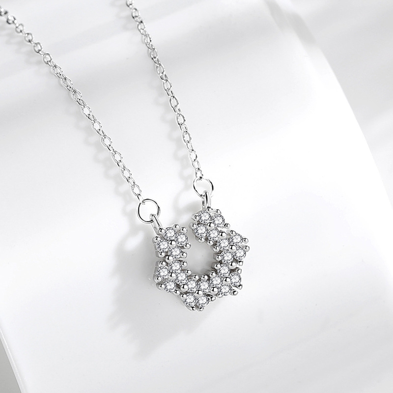 Collar de copo de nieve transfronterizo europeo y americano de moda para mujer nueva plata esterlina s925 Diamante incrustado circón Flor de hielo Cadena de clavícula Accesorios