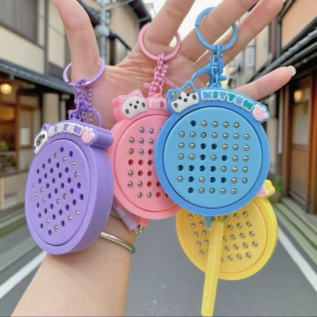 Laberinto de bolas de acero de absorción tablero de dibujo de bolas de paseo juguetes de rompecabezas para niños entrenamiento de fuerza de concentración pequeña bolas colgantes al por mayor