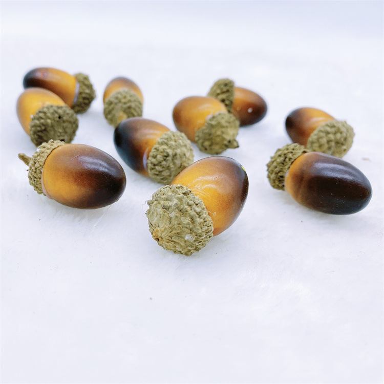 Directo de fábrica al por mayor simulación Acorn simulación tuerca Castaño casa vacaciones Navidad Festival decoración props