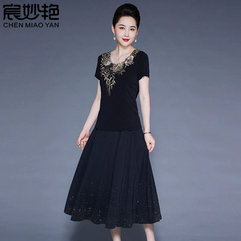 宸妙艳 Summer fashionable long skirt, for middle age, mid-length, wholesale