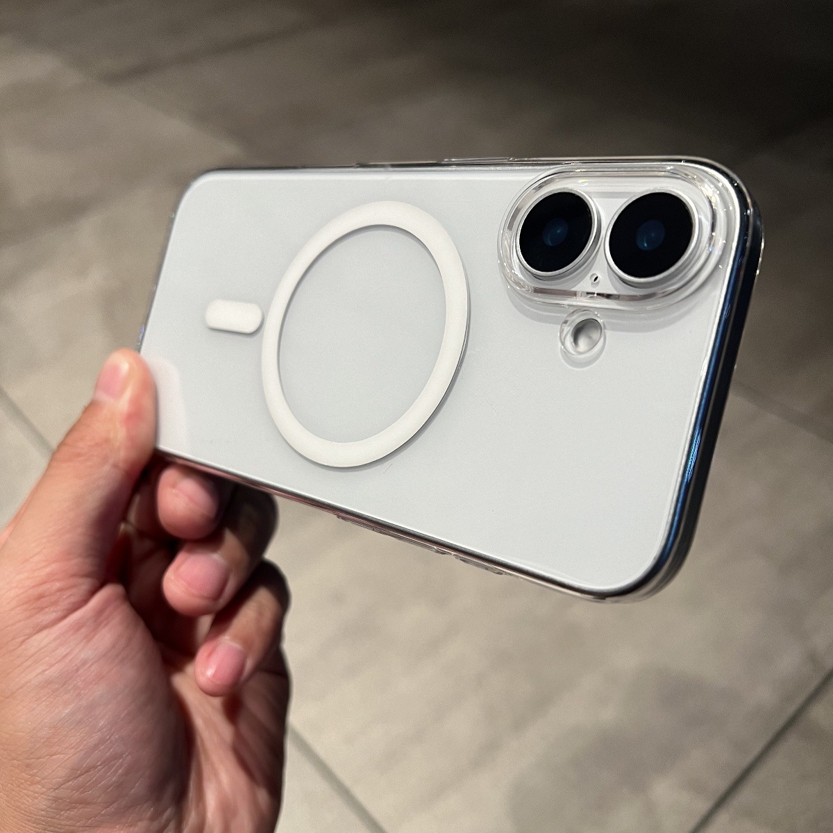 Carga inalámbrica magnética de sensor ultrafino y avanzado para iPhone 16 funda para teléfono móvil Apple 16promax funda protectora