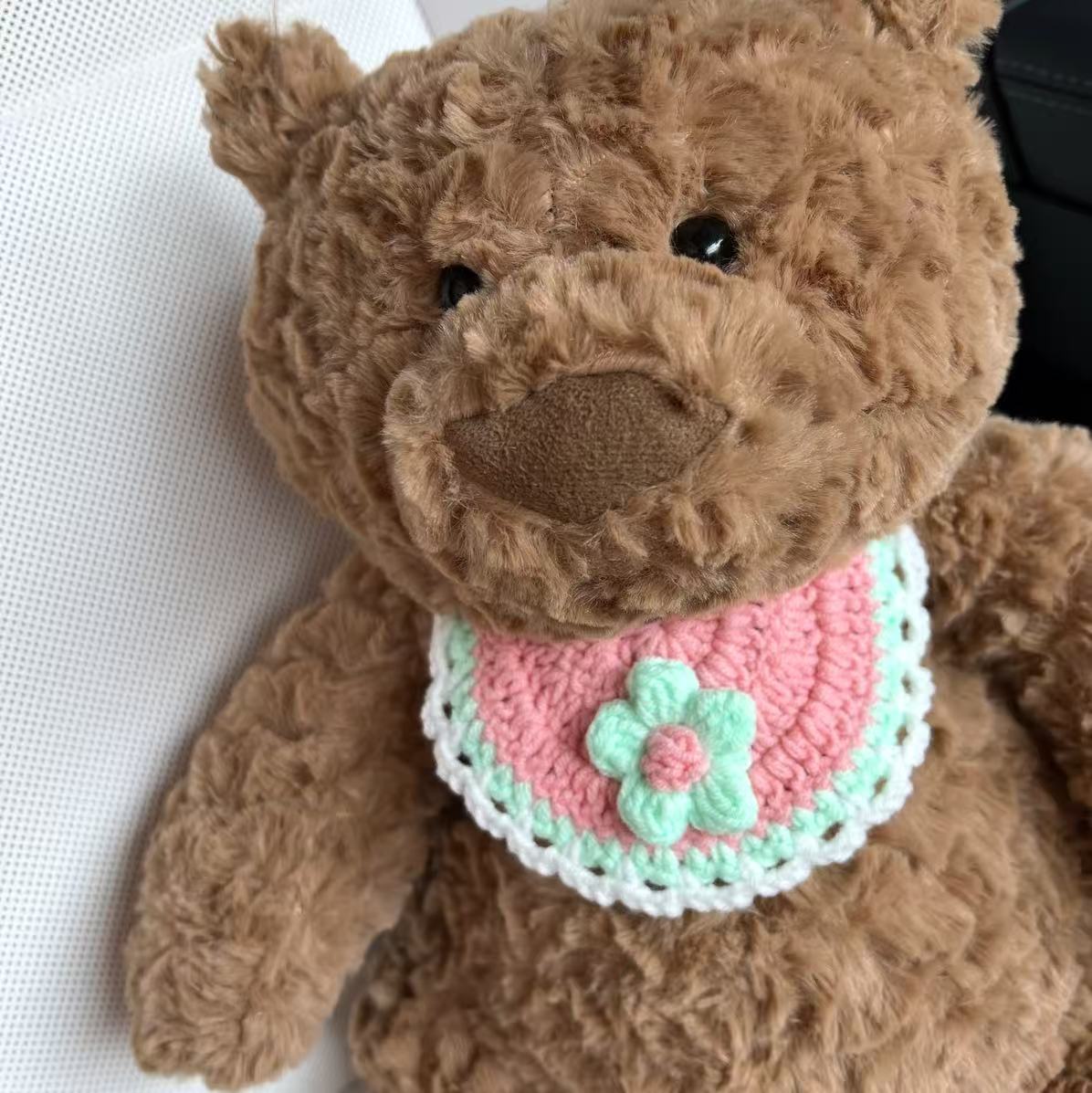 Water green flower bib